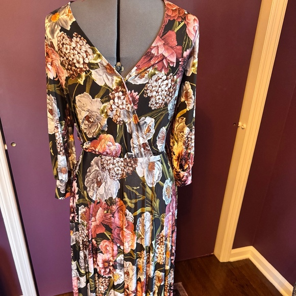 Gorgeous rare floral Faux wrap gown by Janette - Picture 1 of 5